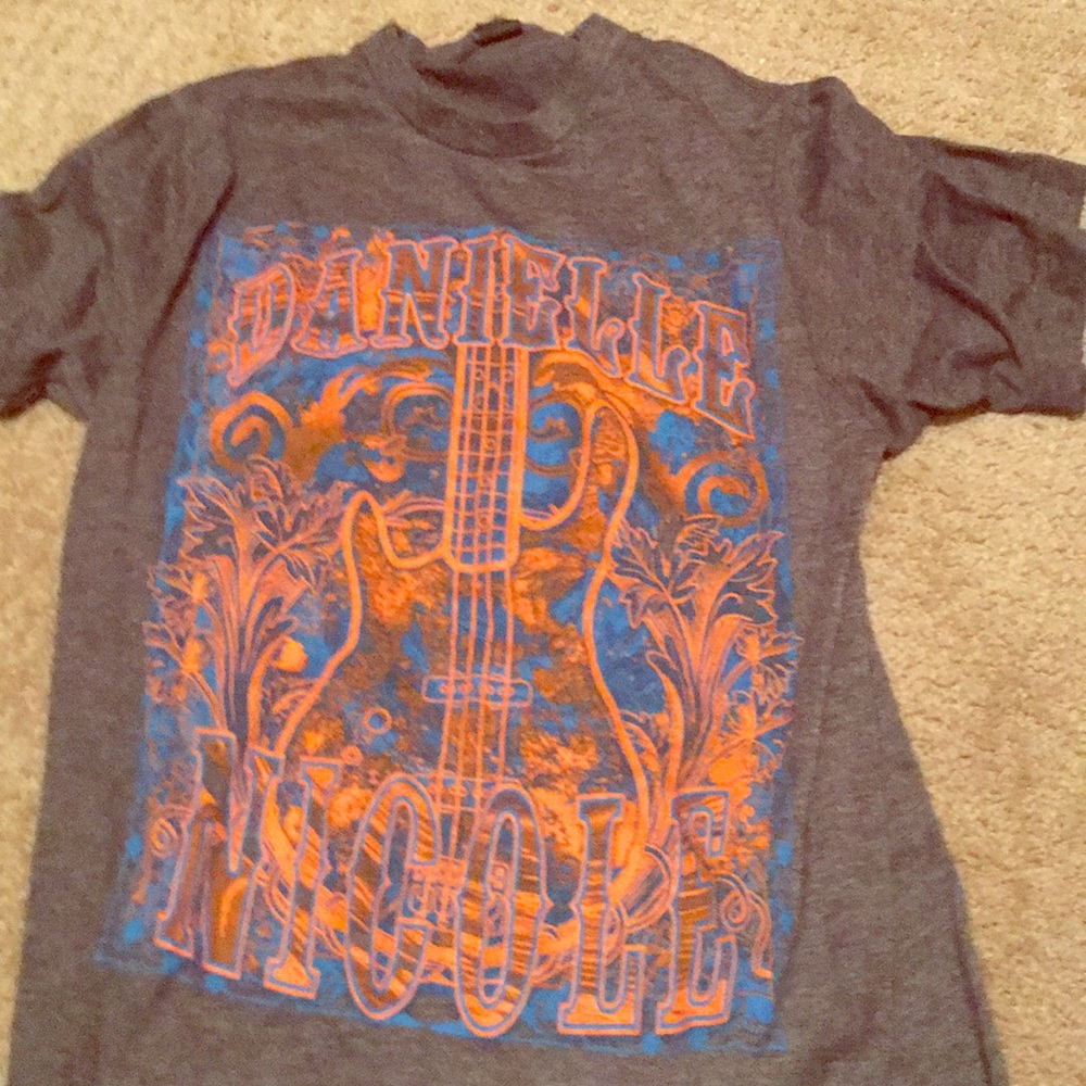 Danielle Nicole T-shirt